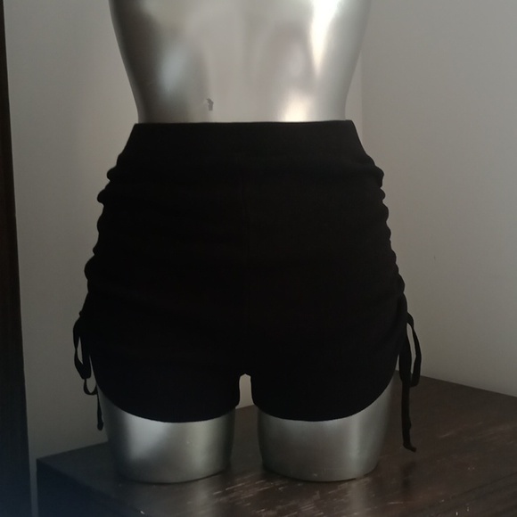 S High Waisted Stretchy Knit Mini Short Hera - Picture 1 of 9